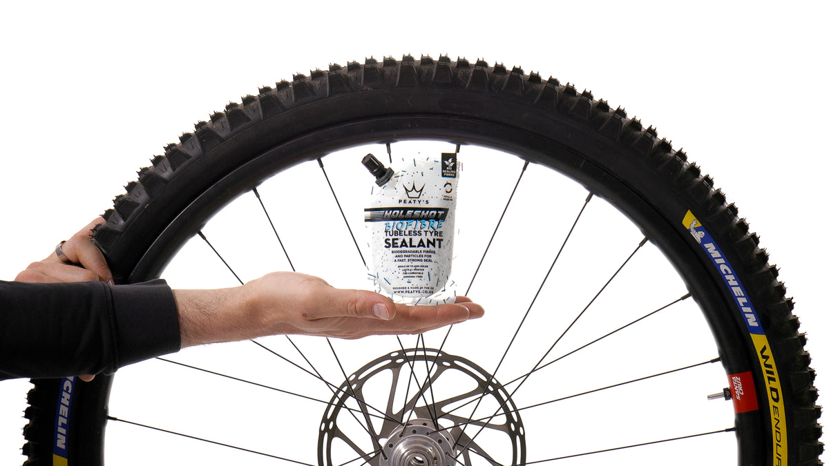 Peaty&#39;s Holeshot BioFibre Tubeless Tyre Sealant - 1 Ltr