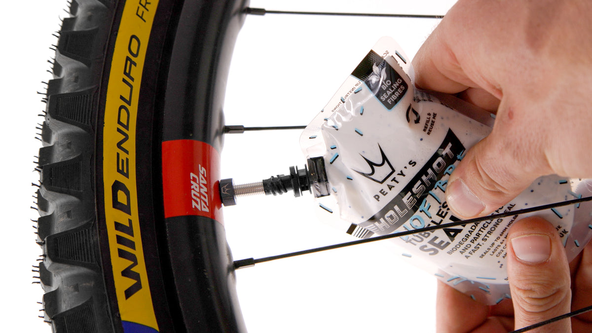 Peaty&#39;s Holeshot BioFibre Tubeless Tyre Sealant 120 ml