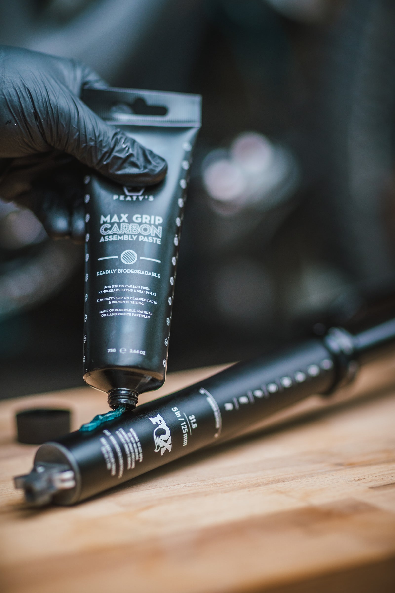 Max Grip Carbon Assembly Paste