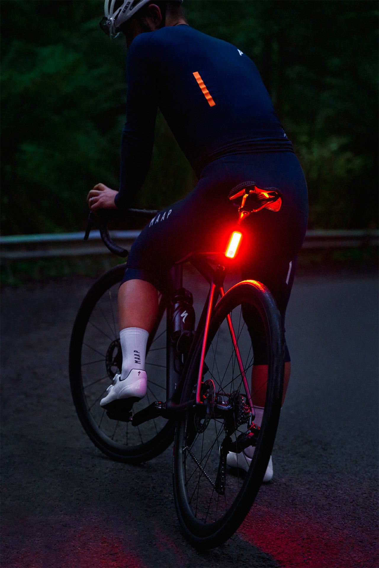 Blinder R-150 Rear Bike Light | 150 Lumens | Amazing!