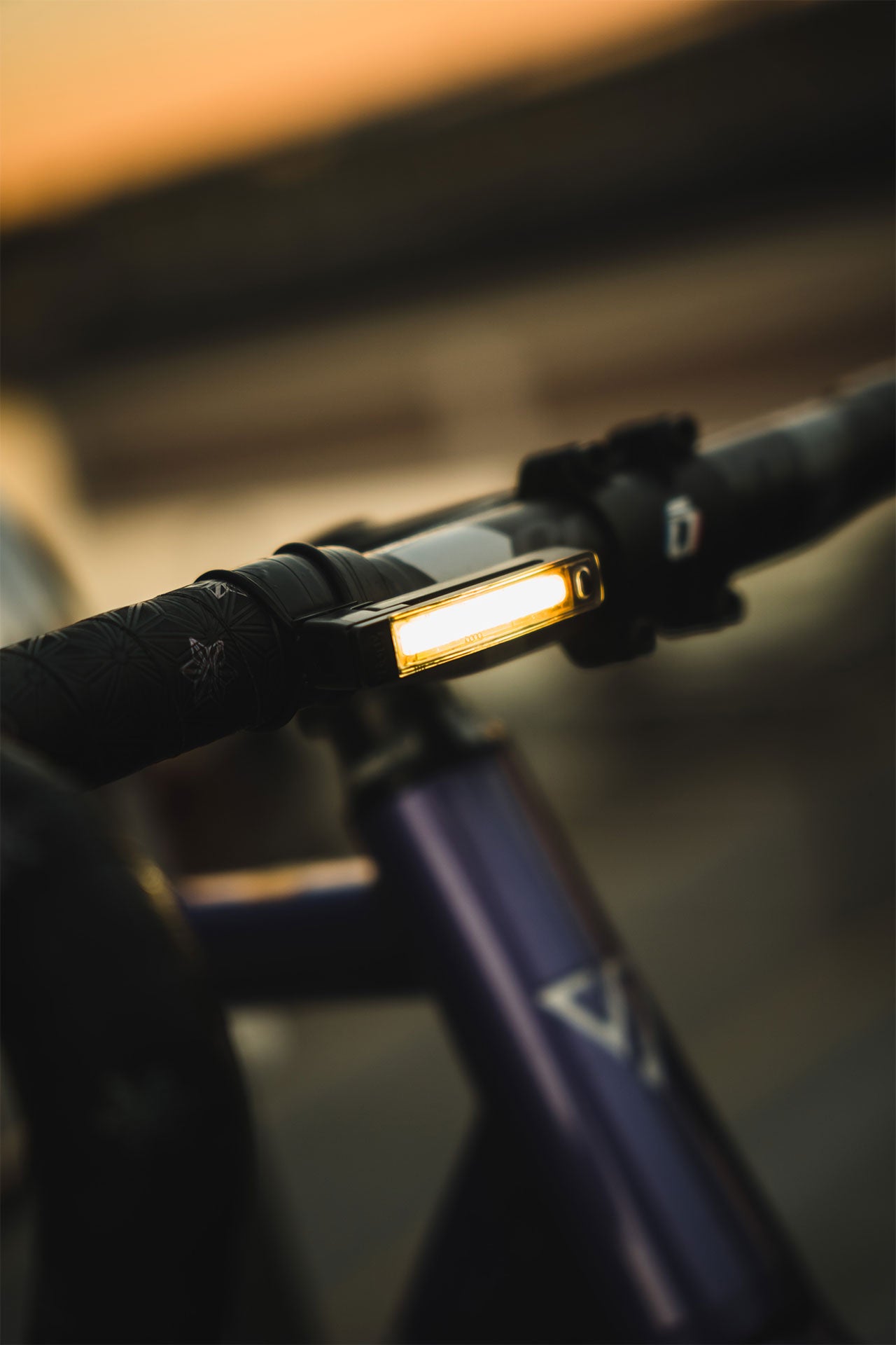 Knog Plus Front Bike Light  I  RIDE•RUN